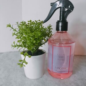 Spray La Vie est Belle